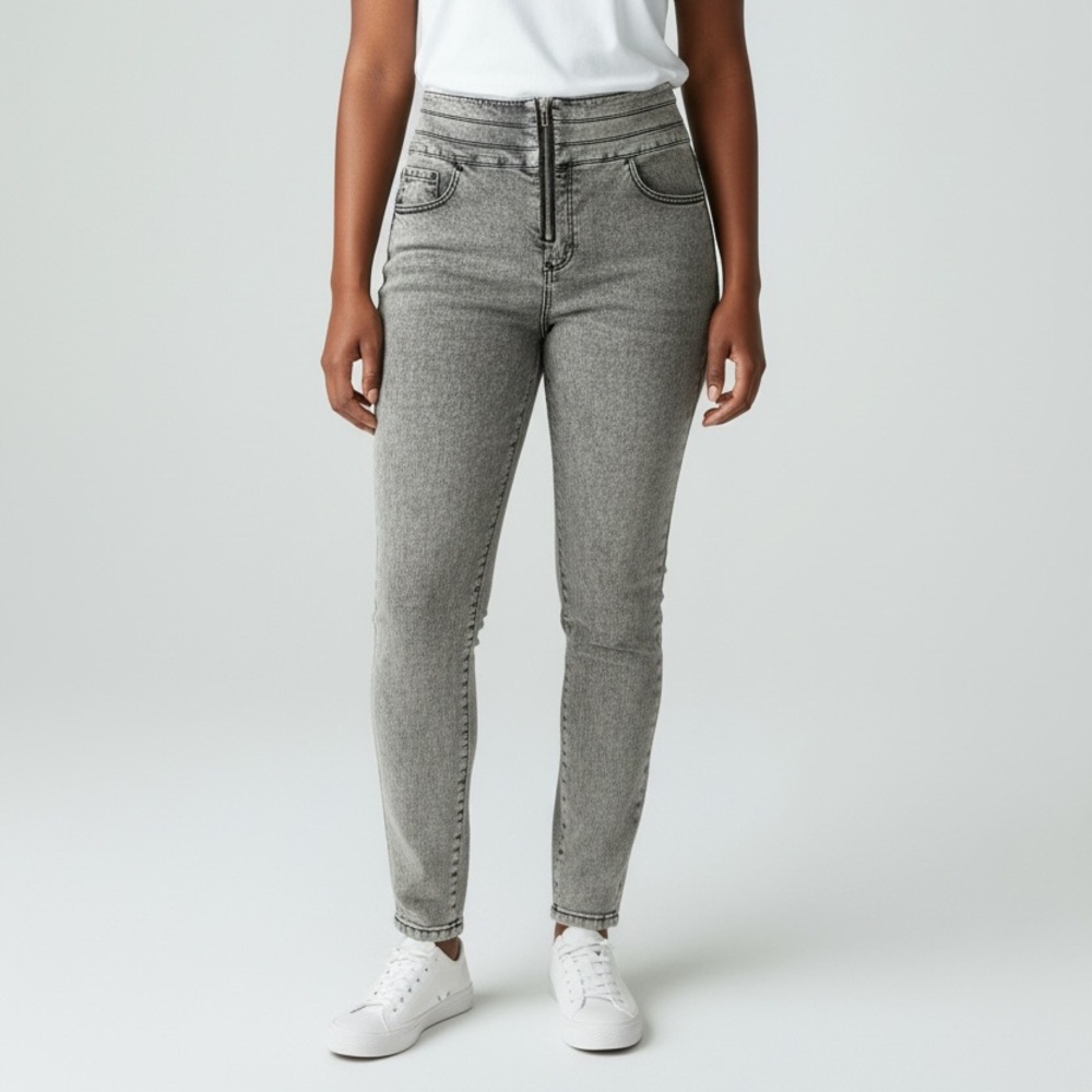 Refuge Women's Skinny Jeans in Gray